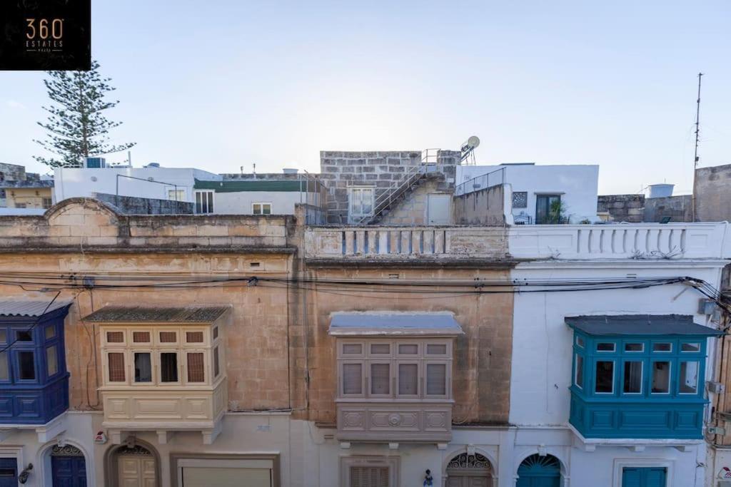 Beautiful, Typical Maltese 4Br Home With Roof Top By 360 Estates Сліма Екстер'єр фото