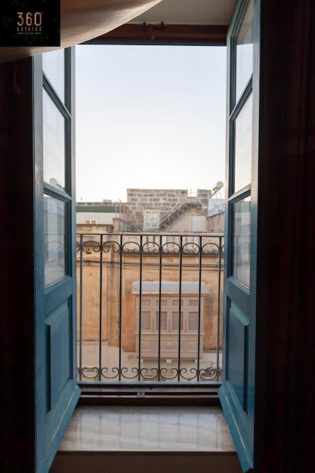 Beautiful, Typical Maltese 4Br Home With Roof Top By 360 Estates Сліма Екстер'єр фото