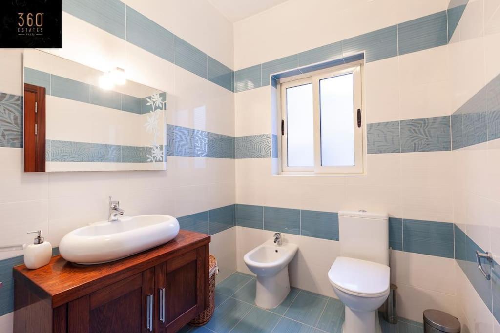 Beautiful, Typical Maltese 4Br Home With Roof Top By 360 Estates Сліма Екстер'єр фото