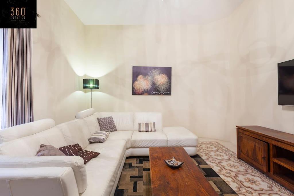 Beautiful, Typical Maltese 4Br Home With Roof Top By 360 Estates Сліма Екстер'єр фото