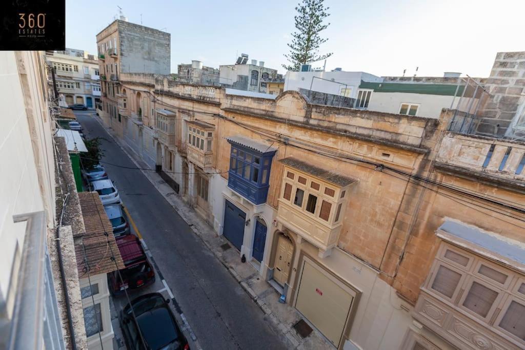 Beautiful, Typical Maltese 4Br Home With Roof Top By 360 Estates Сліма Екстер'єр фото